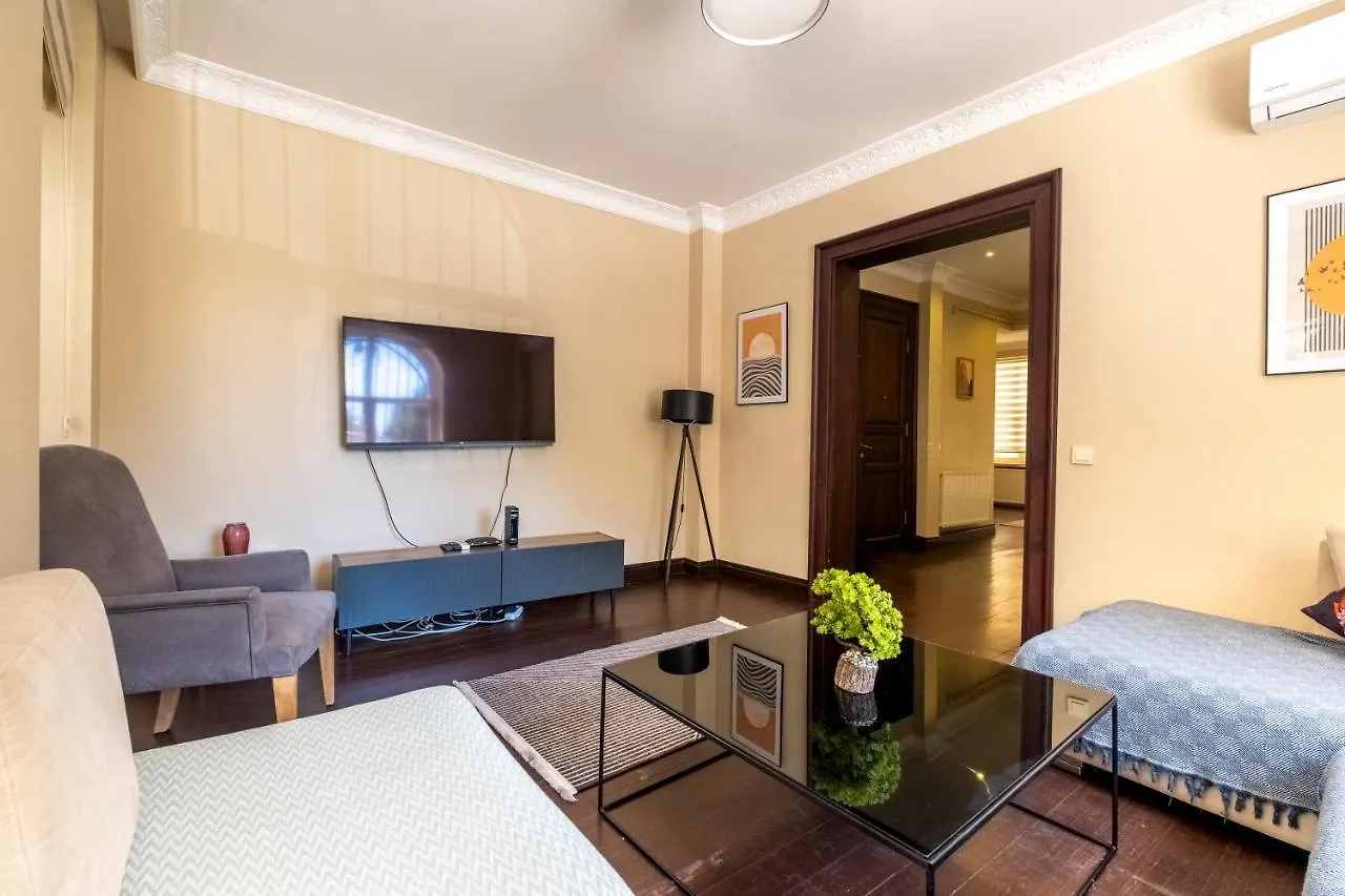 Designer Flat, 3Br, 2Ba Apartment Istanbul