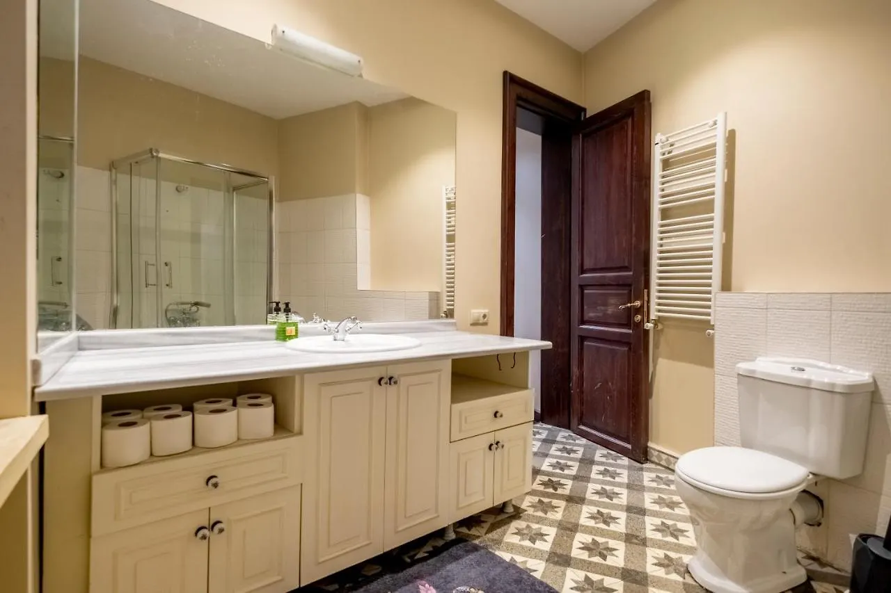 Designer Flat, 3Br, 2Ba Apartment Istanbul 0*,  Turcia