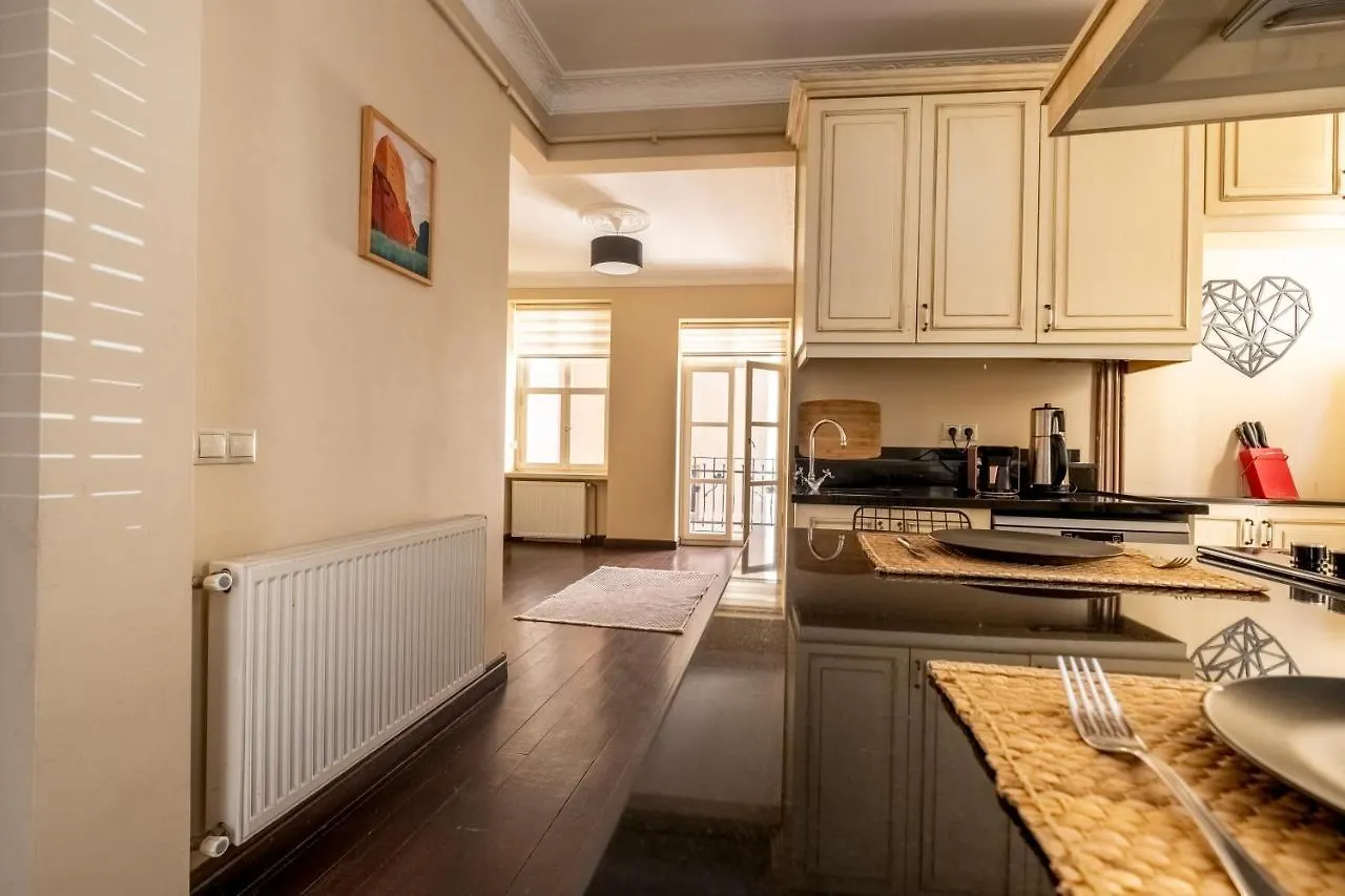 Designer Flat, 3Br, 2Ba Apartment Istanbul
